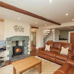 Dancing Beck Keswick (Cumbria)